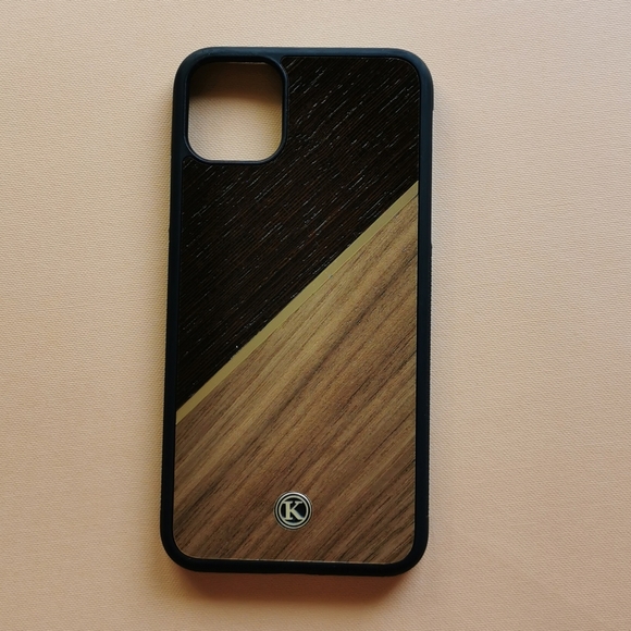 New Keyway premium wood iPhone 11 Pro Max - Picture 4 of 5